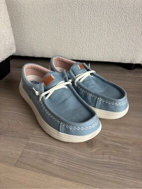 Hey Dude Women’s Size 11-12